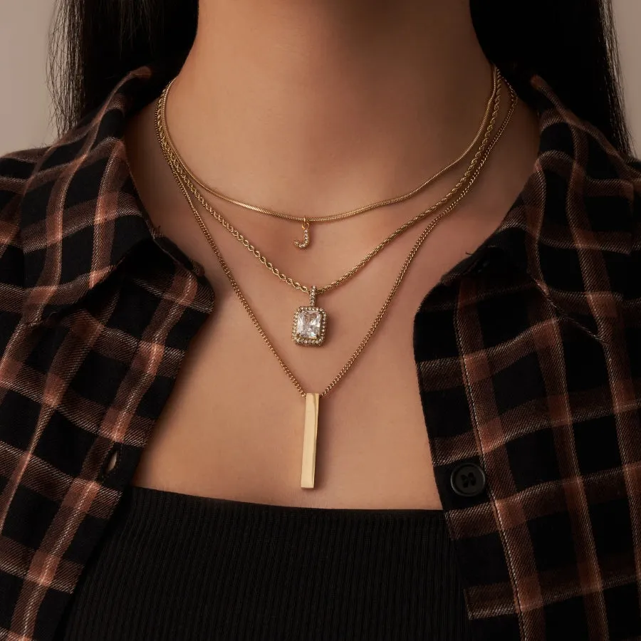 Mini Sleek Letter Kette 14K Vergoldet