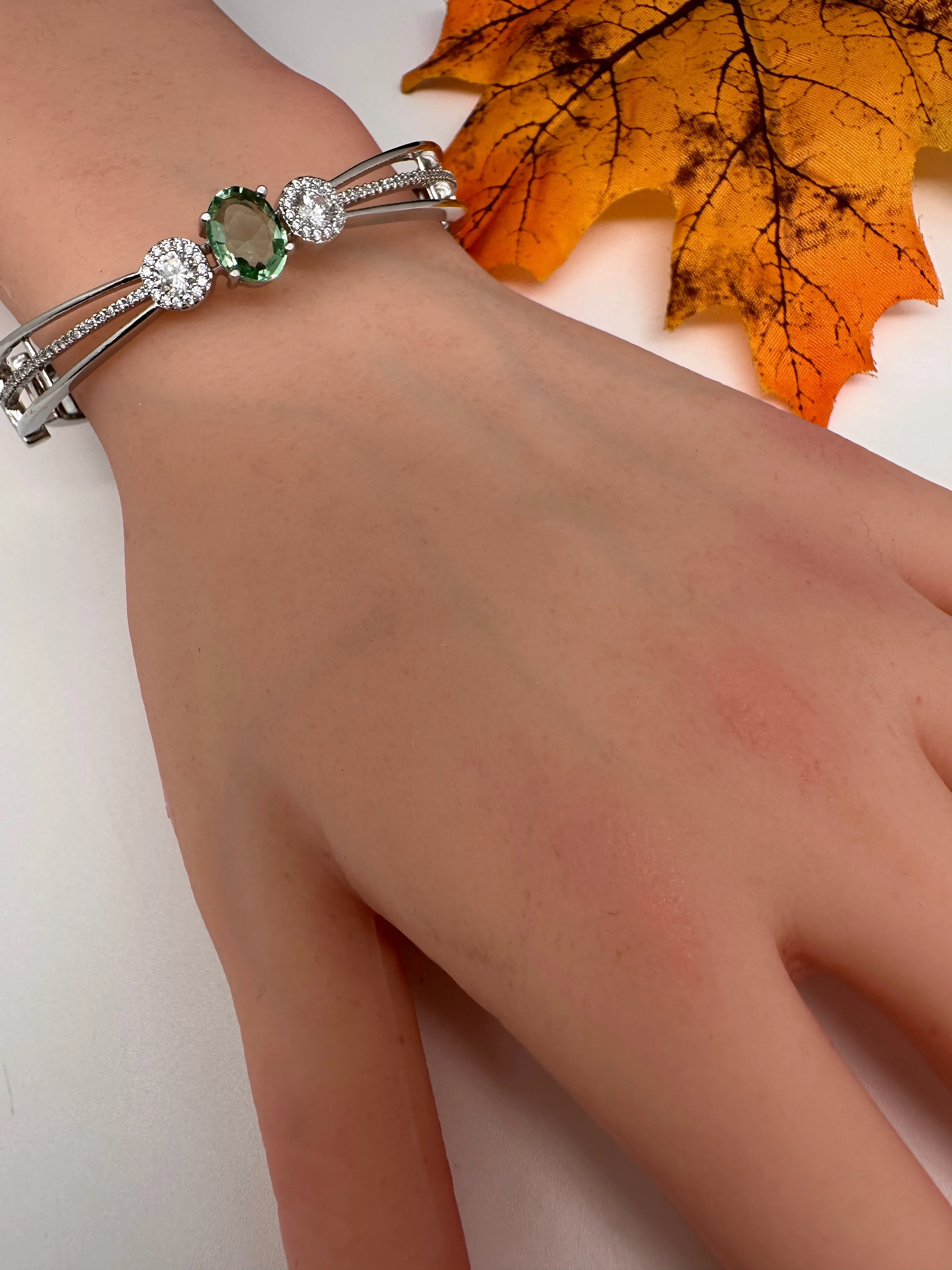 Silver Sleek Color Stone Openable Bracelet